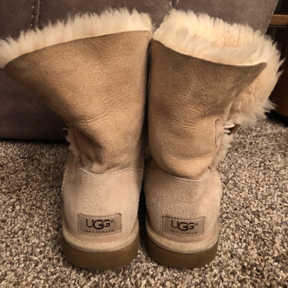 Ugg Bailey Button - image 3
